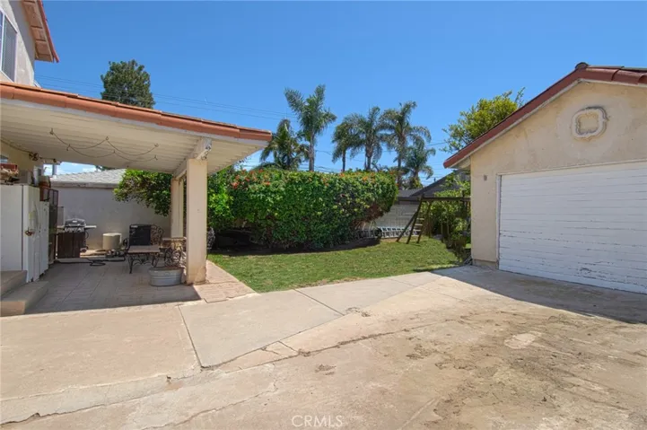 2094 Orange Avenue, Costa Mesa, California 92627