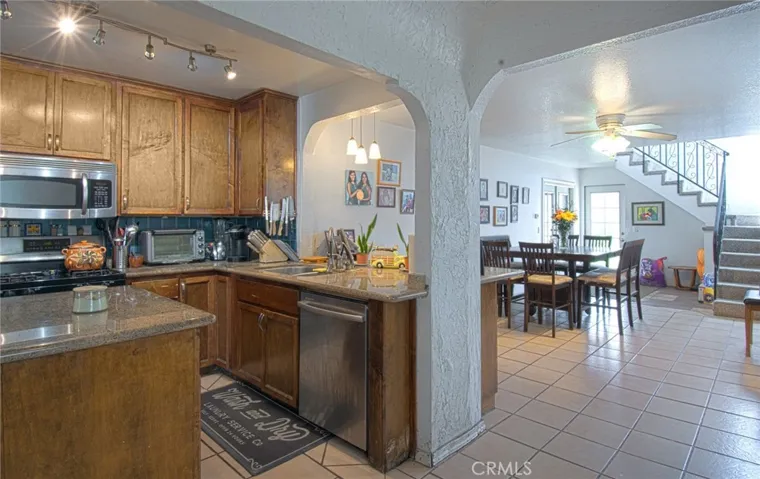 2094 Orange Avenue, Costa Mesa, California 92627