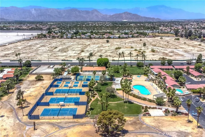 Lifestyle center access to amenities with the social fee.