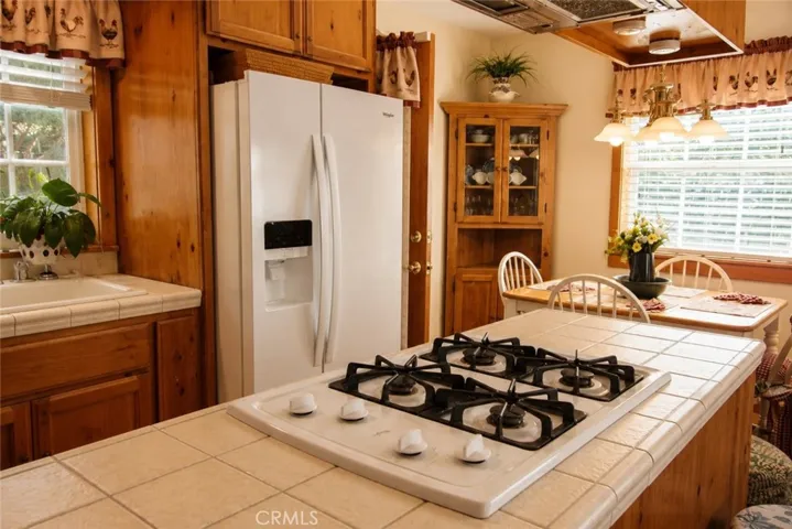 791 Arth, Crestline, California 92325