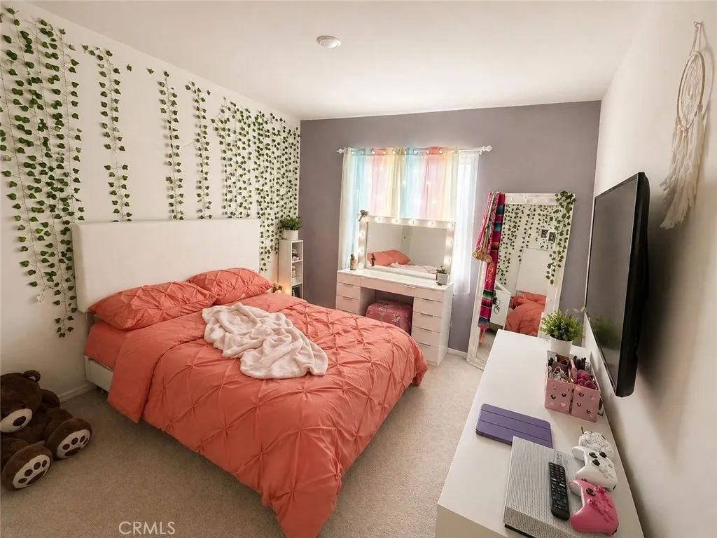 upstairs bedroom 3