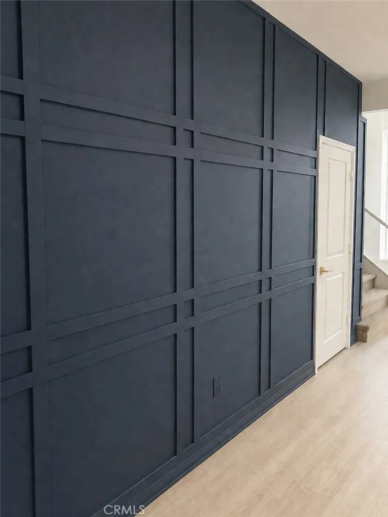 entry way accent wall