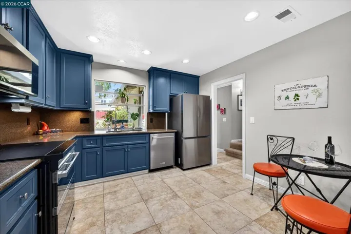 1892 London Dr, Benicia, California 94510