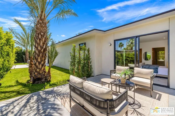 2020 E Amado Road, Palm Springs, California 92262