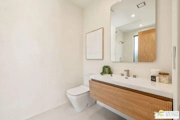 2020 E Amado Road, Palm Springs, California 92262