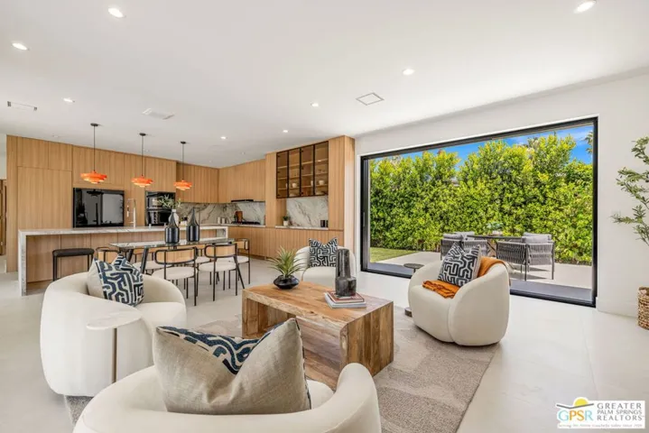 2020 E Amado Road, Palm Springs, California 92262