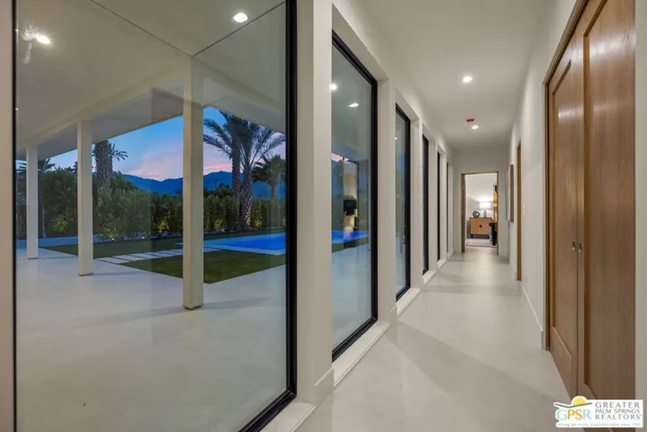 2020 E Amado Road, Palm Springs, California 92262