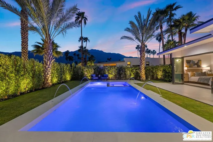 2020 E Amado Road, Palm Springs, California 92262