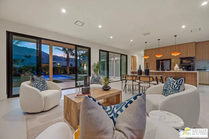 2020 E Amado Road, Palm Springs, California 92262