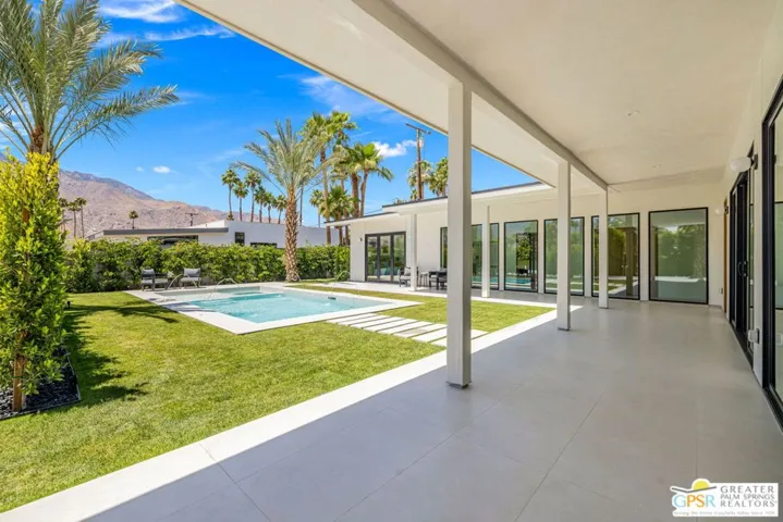 2020 E Amado Road, Palm Springs, California 92262