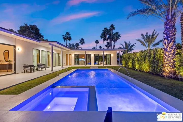 2020 E Amado Road, Palm Springs, California 92262