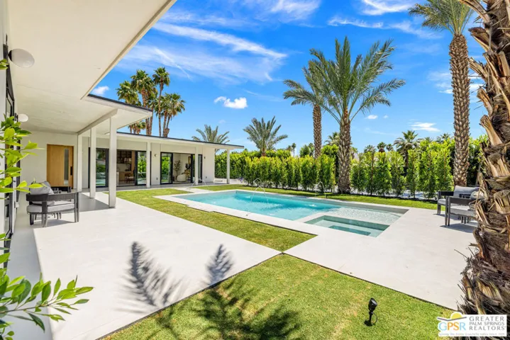 2020 E Amado Road, Palm Springs, California 92262