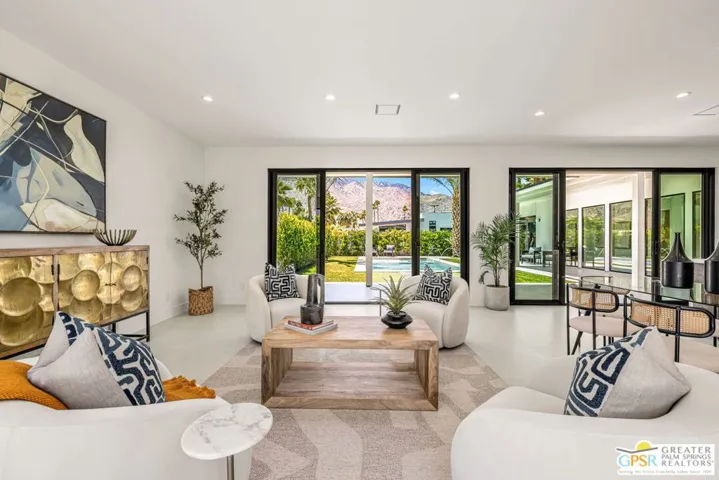 2020 E Amado Road, Palm Springs, California 92262