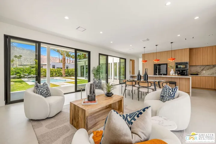 2020 E Amado Road, Palm Springs, California 92262
