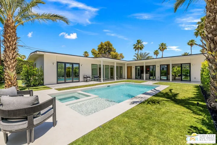 2020 E Amado Road, Palm Springs, California 92262