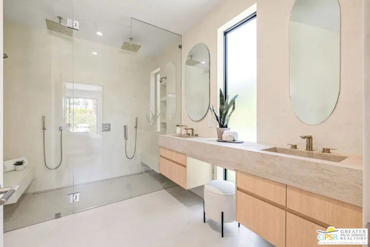 2020 E Amado Road, Palm Springs, California 92262
