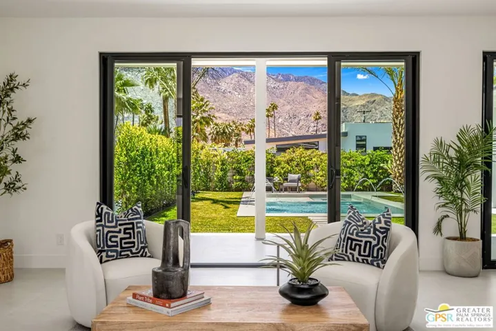 2020 E Amado Road, Palm Springs, California 92262