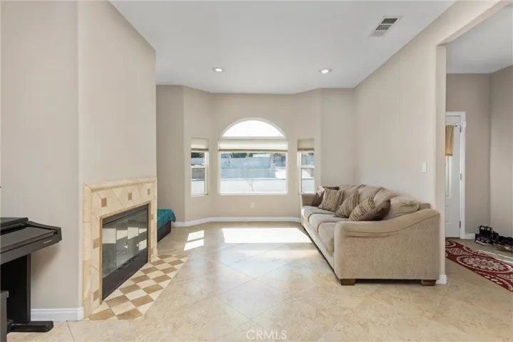 10755 Geronimo, Bloomington, California 92316