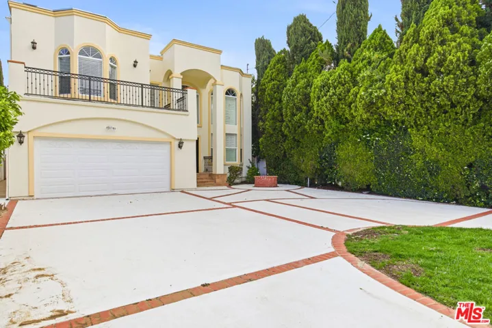 23114 Mariano Street, Woodland Hills, California 91367