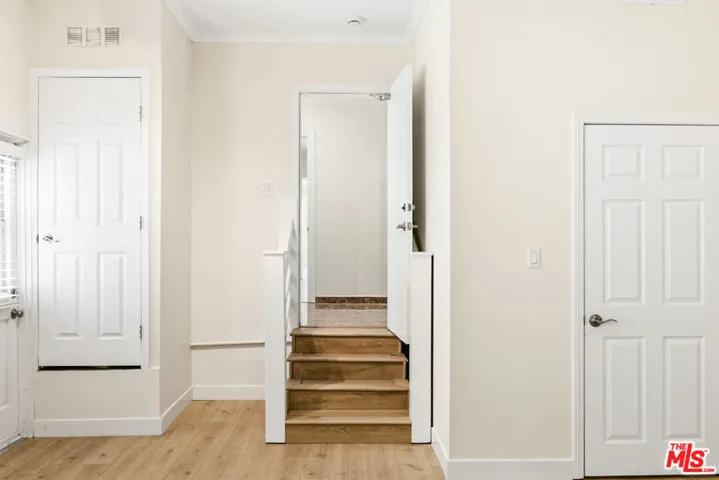 23114 Mariano Street, Woodland Hills, California 91367