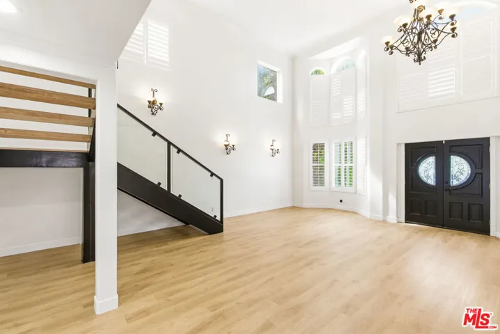 23114 Mariano Street, Woodland Hills, California 91367