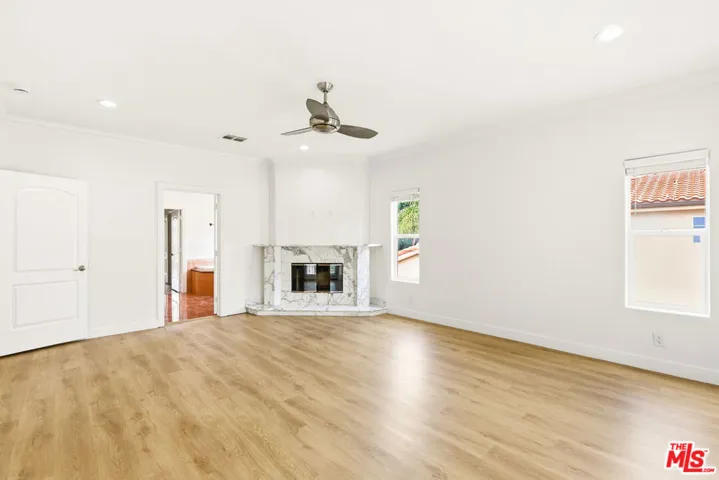 23114 Mariano Street, Woodland Hills, California 91367