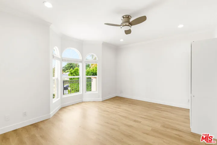 23114 Mariano Street, Woodland Hills, California 91367