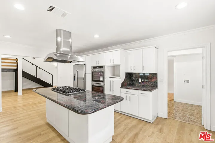 23114 Mariano Street, Woodland Hills, California 91367