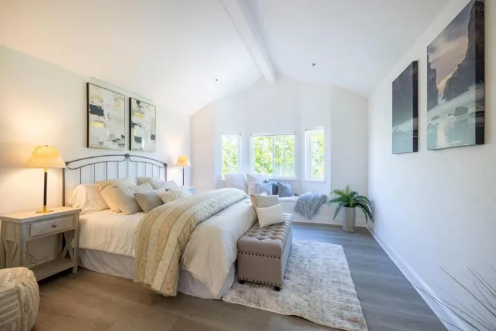 290 Billingsgate Lane, Foster City, California 94404