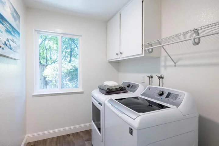 290 Billingsgate Lane, Foster City, California 94404