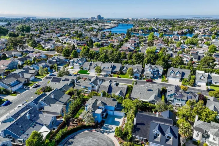 290 Billingsgate Lane, Foster City, California 94404