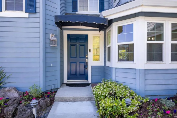 290 Billingsgate Lane, Foster City, California 94404