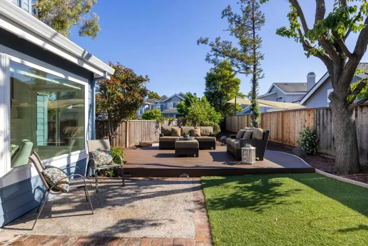 290 Billingsgate Lane, Foster City, California 94404