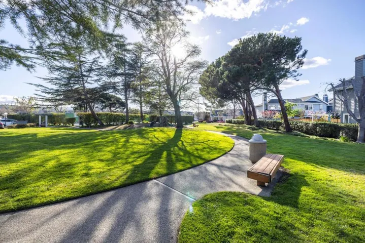 290 Billingsgate Lane, Foster City, California 94404