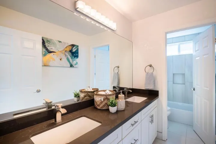290 Billingsgate Lane, Foster City, California 94404