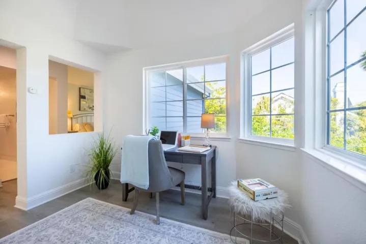 290 Billingsgate Lane, Foster City, California 94404