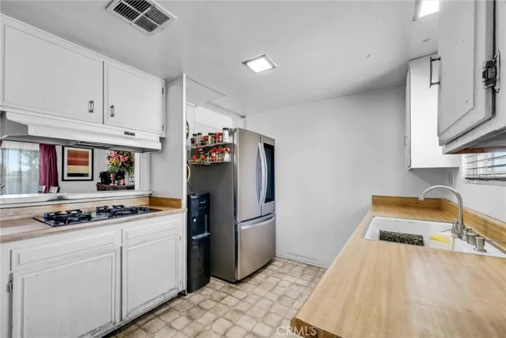 6254 Stanton, Highland, California 92346