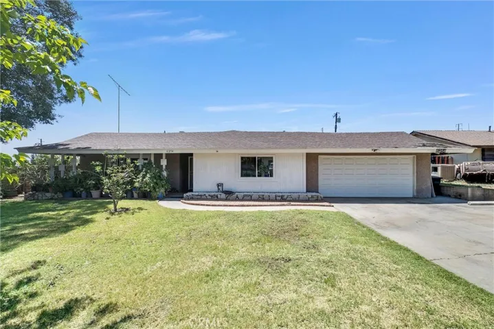 6254 Stanton, Highland, California 92346