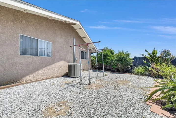 6254 Stanton, Highland, California 92346