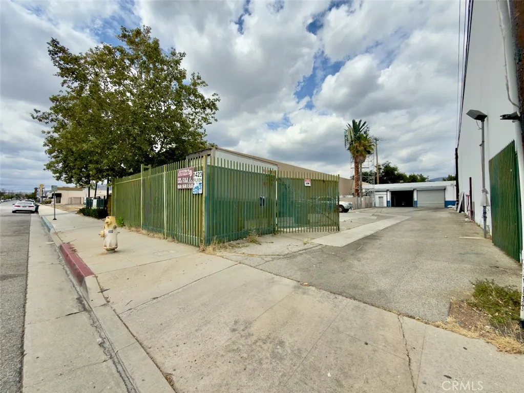 1423 Truman St, San Fernando, California 91340 — photo 5