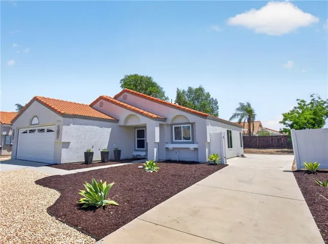 29396 Reading, Menifee, California 92586