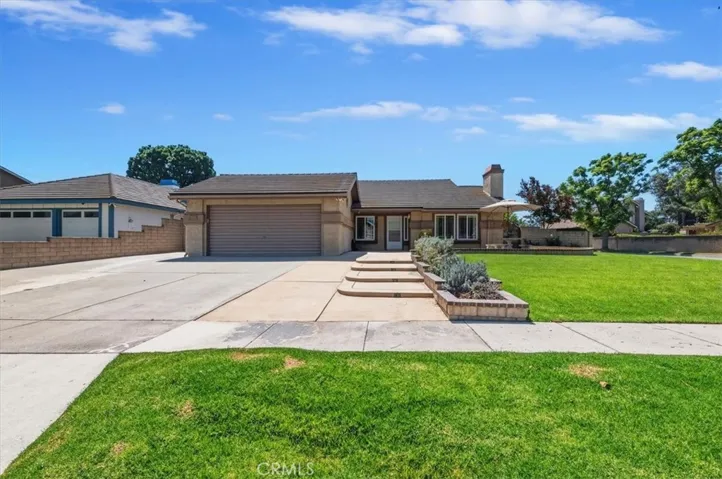 1309 Oxford Circle, Corona, California 92878