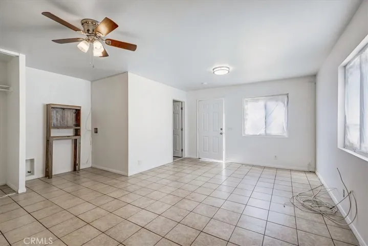 301 E Forhan Street, Long Beach, California 90805
