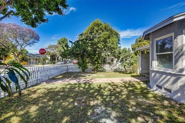 301 E Forhan Street, Long Beach, California 90805