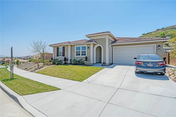 2620 Santa Fiora Drive, Corona, California 92882
