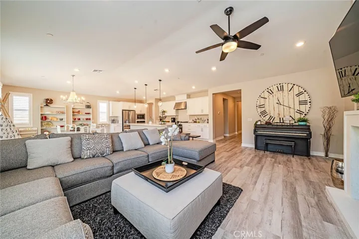 2620 Santa Fiora Drive, Corona, California 92882