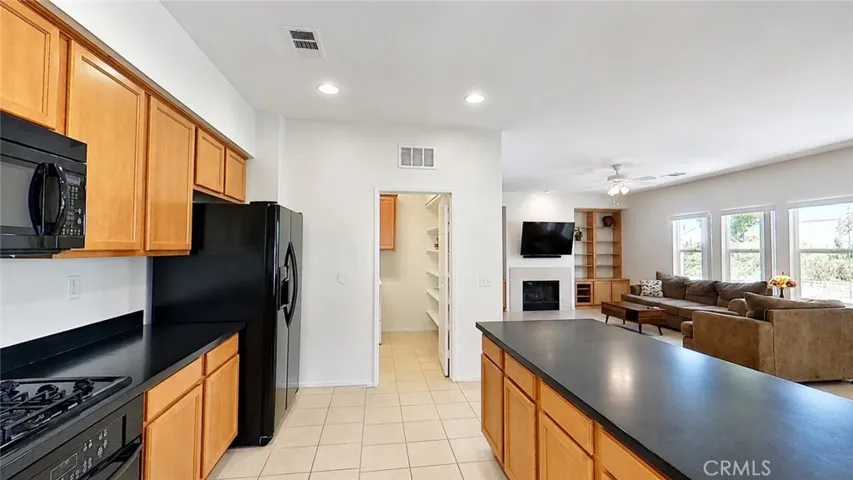 Kitchen to pantry/laundry room