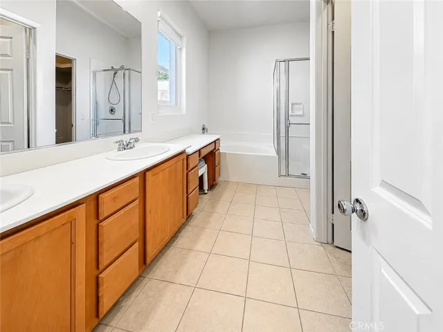Main bathroom