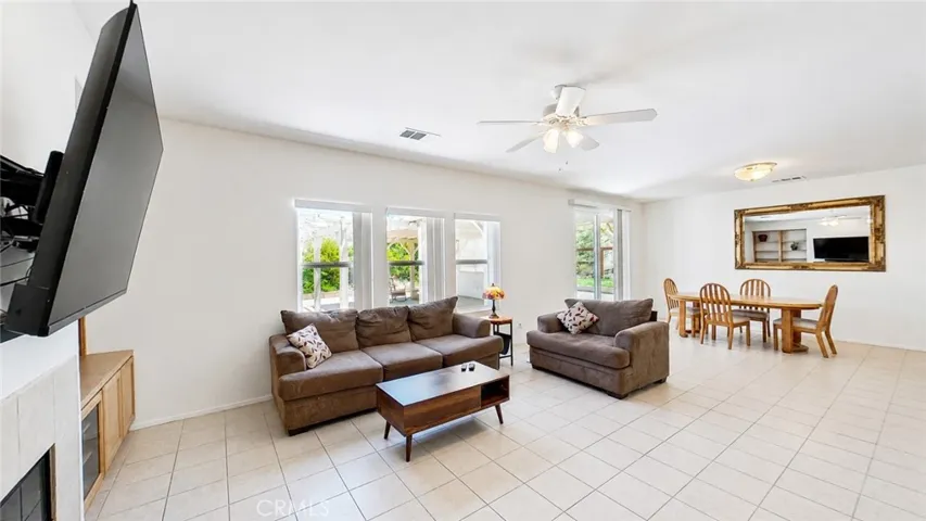 Living room/Dinning room