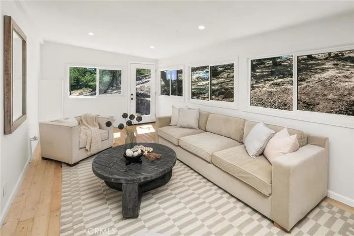 Sunroom/  den